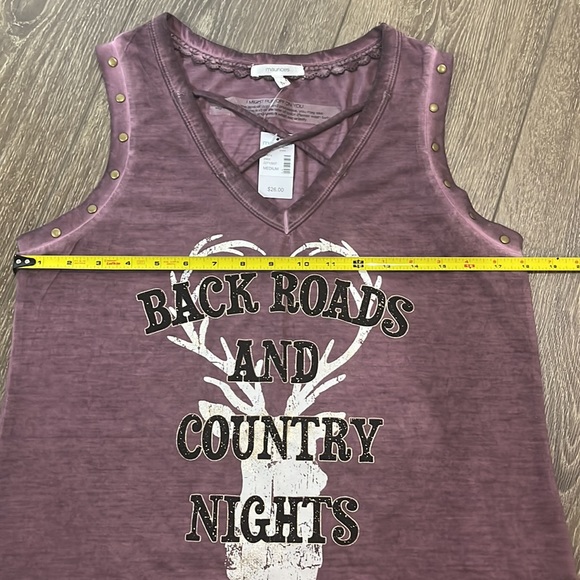 Maurices Back roads and country Nights top Medium tank top - Picture 8 of 11
